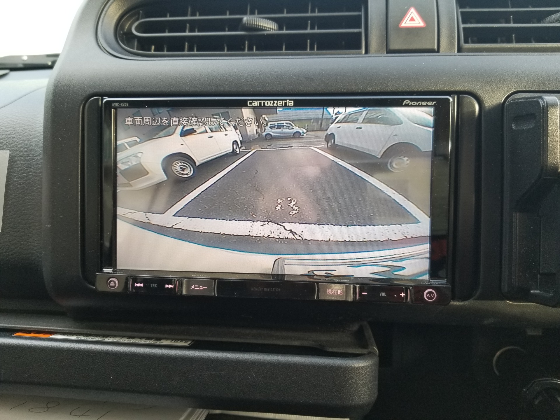 新型車に義務化「後退時車両直後確認装置」について - ⾃動⾞バッテリー・⽤品・部品 - 東亜電機⼯業グループ