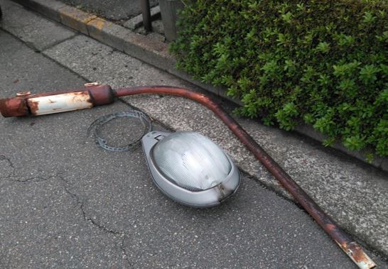 道路照明灯を新しくしました - 照明設備 - 東亜電機⼯業グループ
